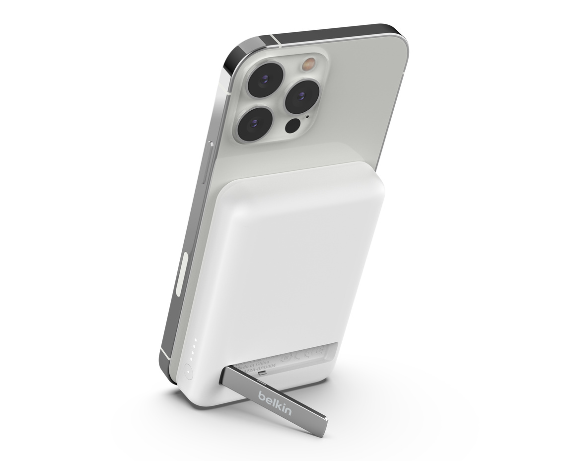 Belkin Qi2 MagSafe Powerbank med Kickstand 8000mAh - Vit