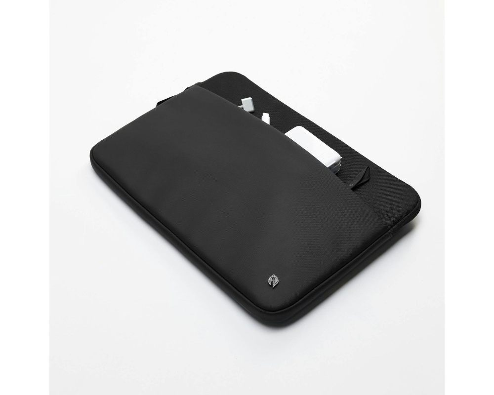 Incase A.R.C. Sleeve till 14" Laptop Svart