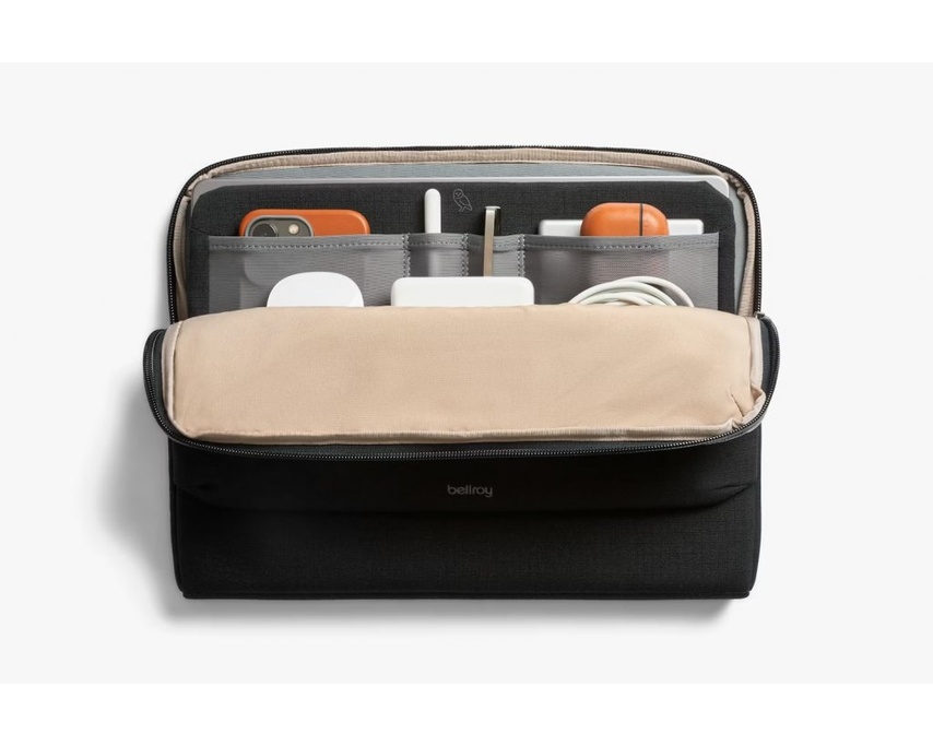 Bellroy Caddy till bärbar Mac (13 och 14 tum) - svart